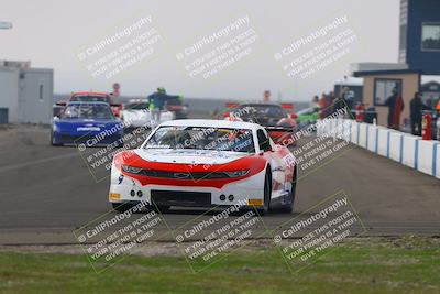 media/Jan-18-2026-CalClub SCCA (Sun) [[8bc6468723]]/Group 5 Race/Turn 1/